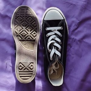 Black and white converse